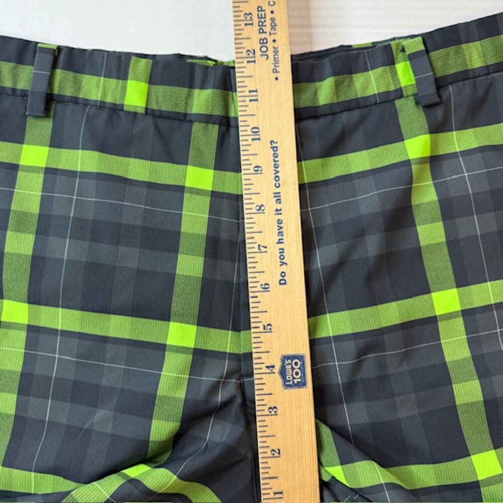 Nike Men's Golf Flat Front Shorts Black Green Plaid Size 38 - Picture 5 of 10